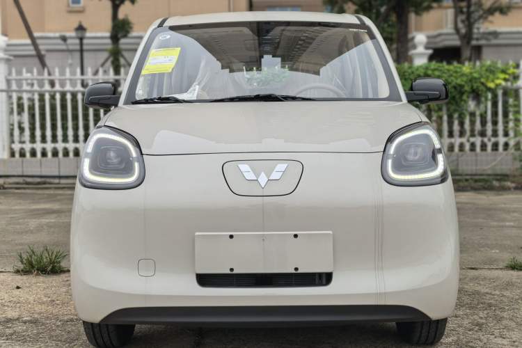 Used Wuling Hongguang MINIEV 2025 Four-Door Version Advanced Edition
