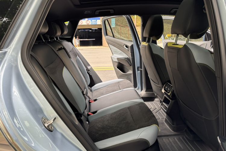 Used Volkswagen ID.4 X 2021 Pro Smart Long-Range Edition
