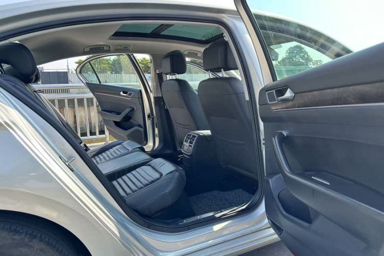 Used Volkswagen Magotan 2019 330TSI DSG Luxury Version China VI Standard