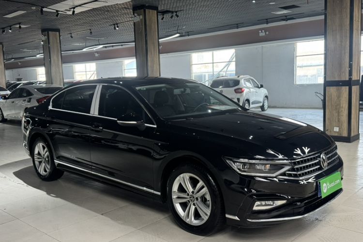 Used Volkswagen Magotan 2025 Zhongxiang Version 280TSI DSG Comfort Edition