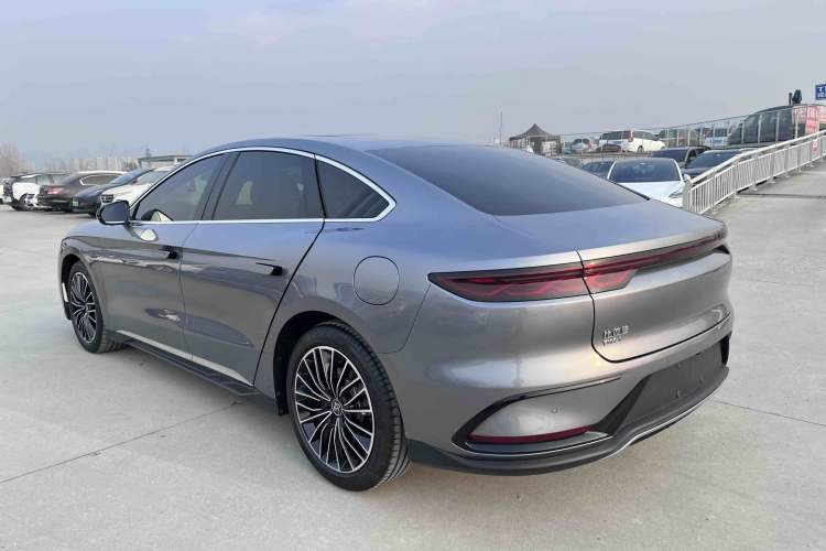 Used BYD Han 2024 DM-i Glory Edition 121KM Premium Model
