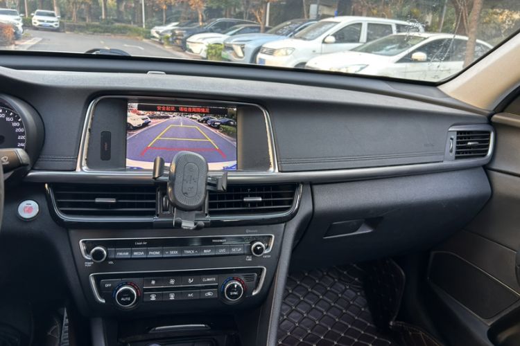 Used Kia K5 2016 1.6T Automatic LUX
