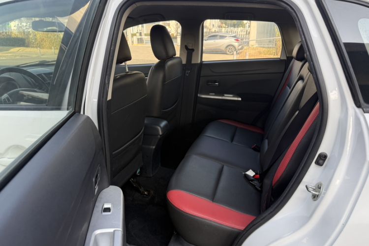 Used Mitsubishi ASX 2016 1.6L Manual Two-Wheel Drive Pioneer Edition
