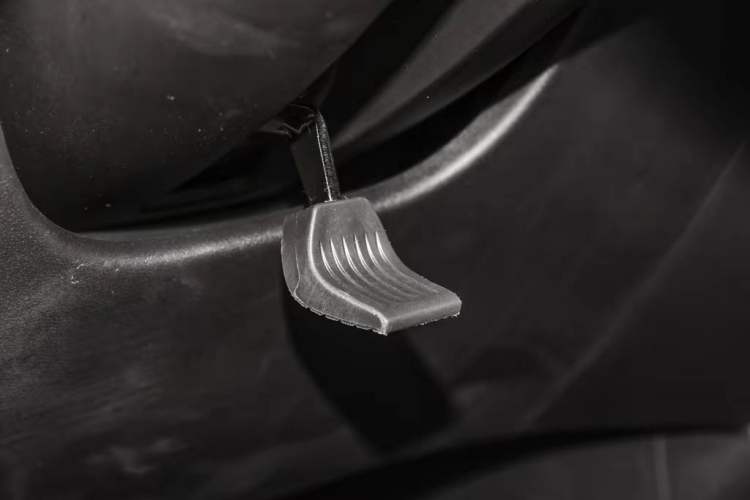 Used  Geome 2025 410 km Free Version
