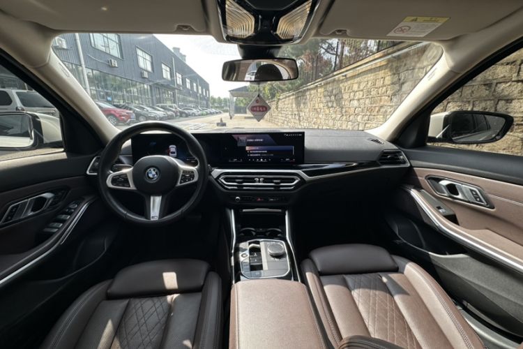 Used BMW i3 2024 eDrive 35 L
