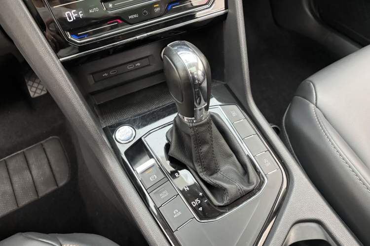 Used Volkswagen Tharu 2021 280TSI Two-Wheel-Drive Luxury Plus Edition
