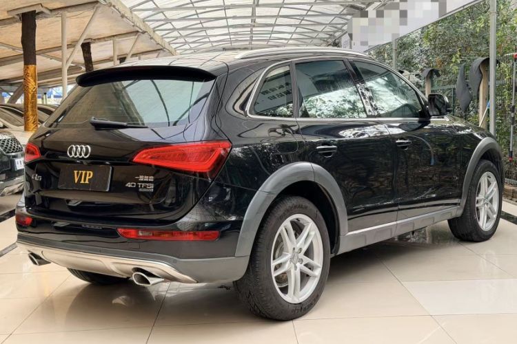 Used Audi Q5 2017 Plus 40 TFSI Technology Model
