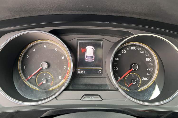 Used Volkswagen Tiguan L 2019 Updated Version 330TSI Automatic Two-Wheel Drive Panoramic Comfort Edition China VI Standard
