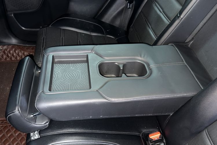 Used Honda CR-V 2017 240TURBO CVT Front-Wheel Drive Fashion Edition
