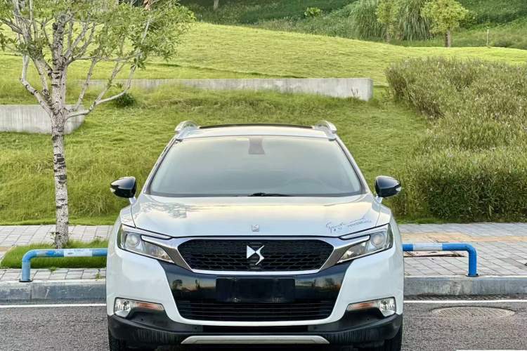 Used  6 2014 1.6T Luxury Edition THP200
