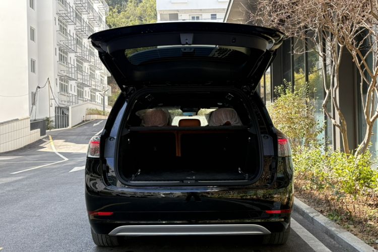 Used Hima AITO M9 2025 All-Electric Ultra Version 100 kWh 5-Seater Model