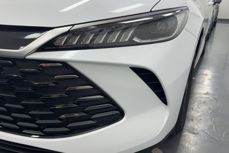 Used BYD Qin PLUS 2025 DM-i Smart Drive 55KM Leading Model
