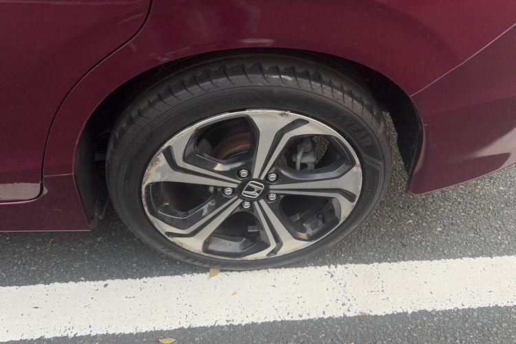 Used Honda Jade 2017 210TURBO CVT Luxury Edition 6 Seats
