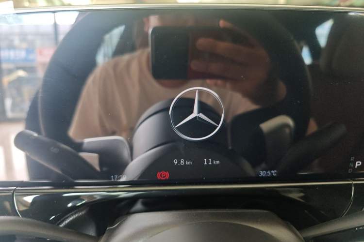 Used Mercedes-Benz E-Class 2025 Facelift E 300 L Luxury Edition
