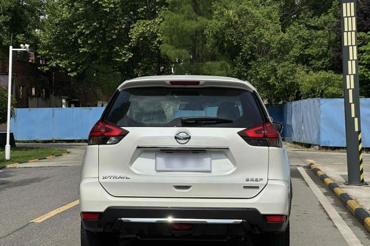 Used Nissan X-Trail 2022 2.0L Two-Wheel Drive Smart Connect Premium Edition