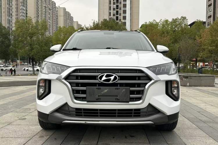Used Hyundai Tucson 2019 280TGDi Dual-Clutch Two-Wheel Drive Fashion Edition China V Standard
