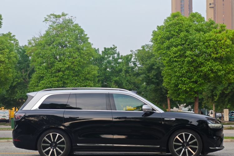 Used Hima AITO M9 2024 All-Electric Ultra Version 100 kWh 6-Seater Model
