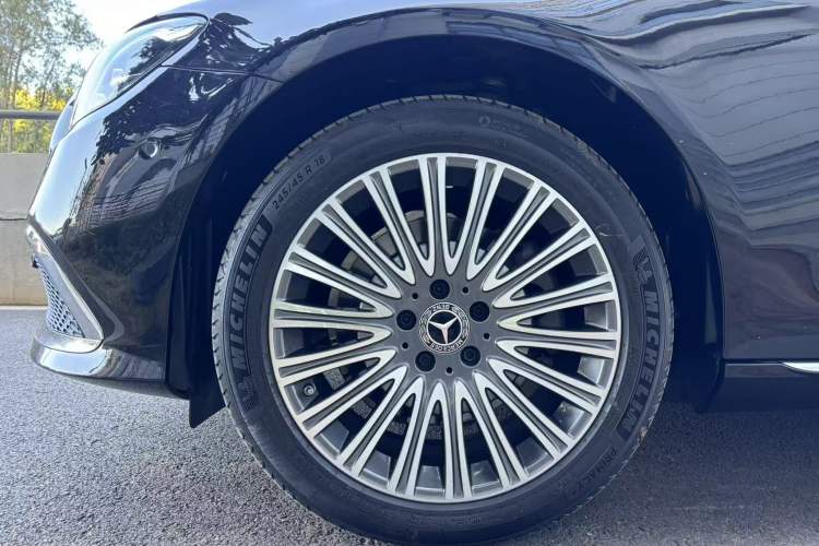 Used Mercedes-Benz E-Class 2021 E 300 L Stylish Model
