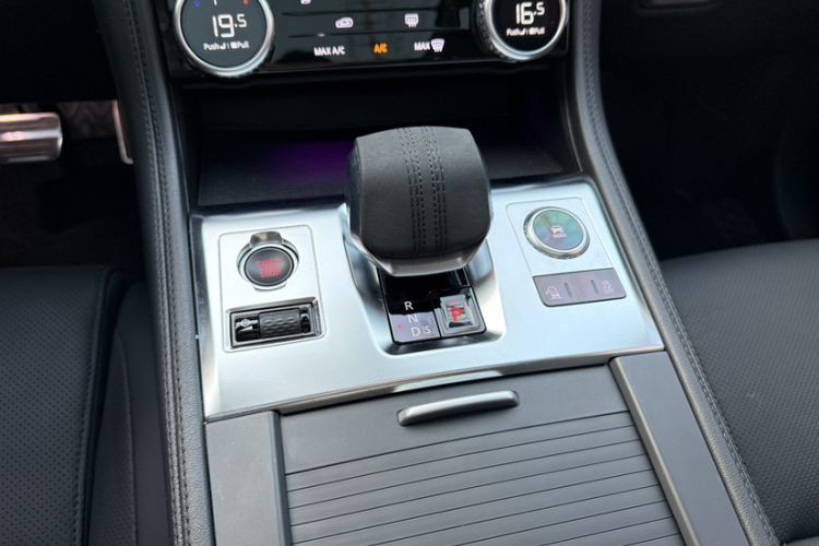 Used Jaguar F-PACE 2022 P250 HSE
