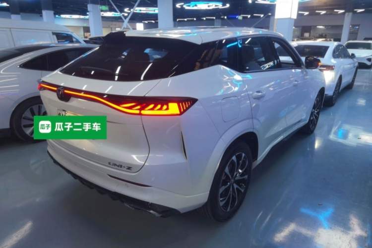 Used Changan UNI-Z New Energy 2024 Blue Whale Smart Electric iDD 125km Beyond Edition
