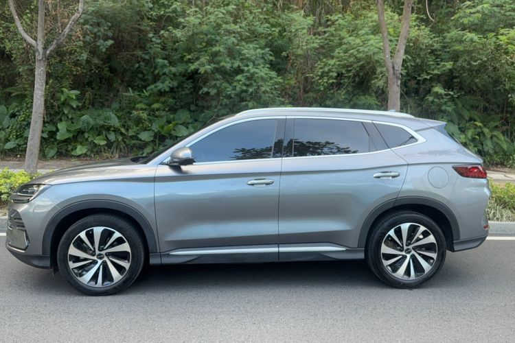 Used BYD Song PLUS New Energy 2024 HONOR Edition DM-i 110km Flagship PLUS
