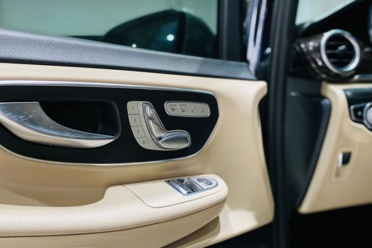 Used Mercedes-Benz V-Class 2018 V 260 Avantgarde Edition China V