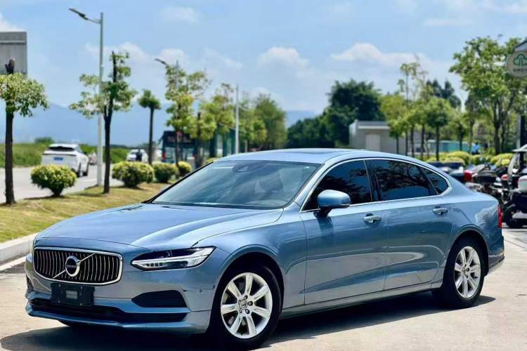 Used Volvo S90 2018 T4 Zhiyi Edition
