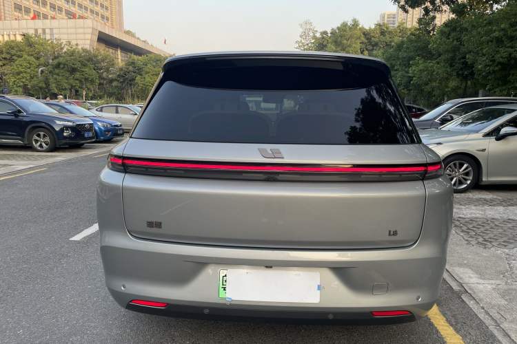 Used Li Auto L8 2023 Max model
