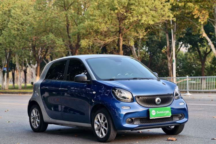 Used  forfour 2016 1.0L 52 kW Dynamic Edition