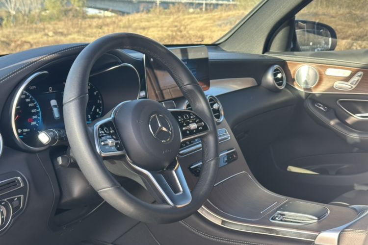 Used Mercedes-Benz GLC 2020 Facelifted GLC 300 L 4MATIC Luxury Edition
