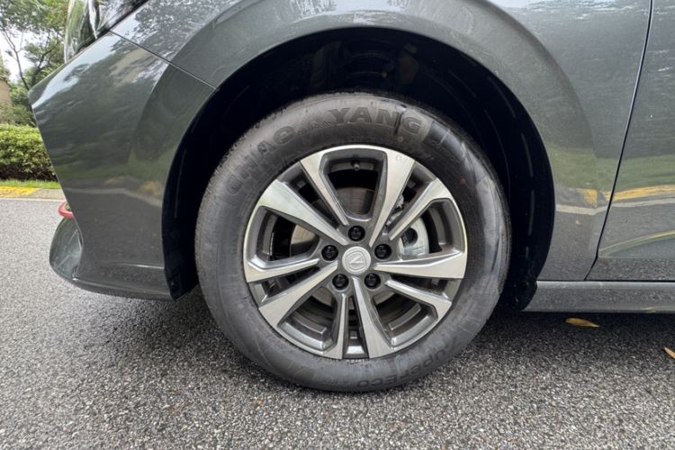 Used Changan Eado 2024 PLUS Blue Whale NE 1.4T GDI DCT High-Energy Edition
