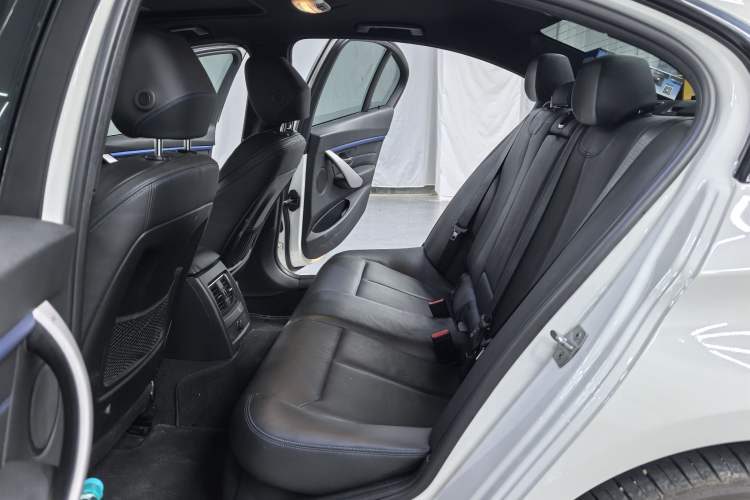 Used BMW 3 Series 2019 320i M Sport Package
