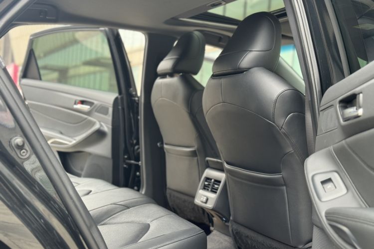 Used Toyota Avalon 2023 2.0L Premium Edition