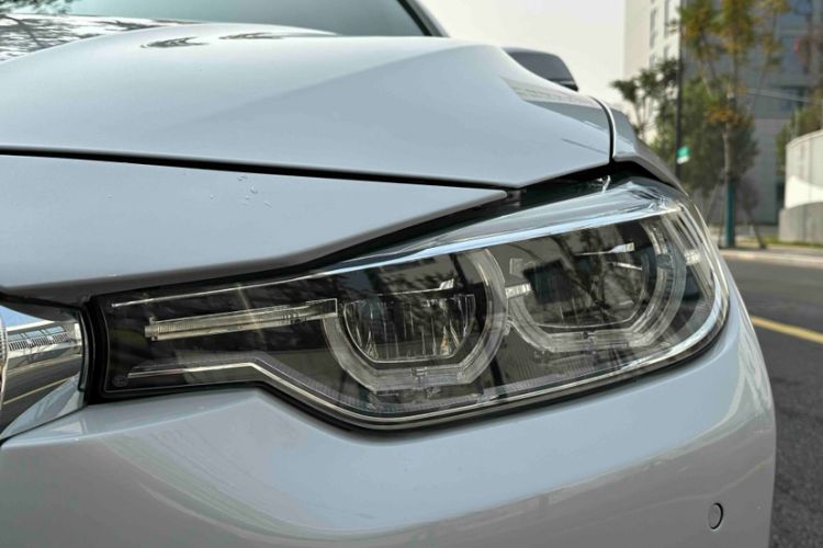 Used BMW 3 Series 2016 320Li Ambition Model
