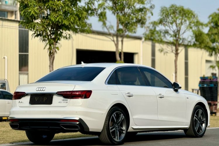 Used Audi A4L 2020 40 TFSI Luxury Dynamic Model
