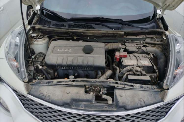 Used Infiniti ESQ 2014 1.6L Spontaneous Edition
