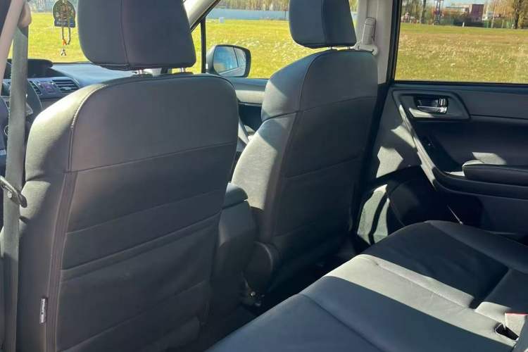 Used Subaru Forester 2016 2.5i Luxury Navigation Edition
