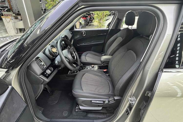 Used  Countryman 2018 1.5T COOPER Special Edition
