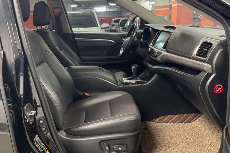 Used Toyota Highlander 2018 2.0T Four-Wheel Drive Ultimate Edition 7-Seater Emission Standard China V
