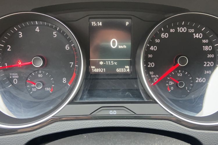 Used Volkswagen Magotan 2017 330TSI DSG Leading Model
