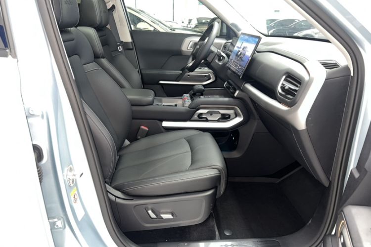 Used  Titanium 3 2025 501KM All-Wheel Drive Intelligent Driving Ultra Version
