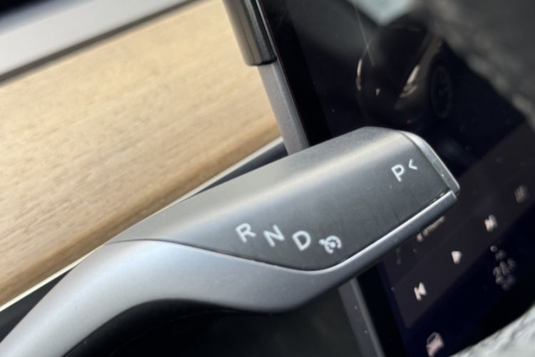 Used Tesla Model Y 2021 Long-Range All-Wheel-Drive Version