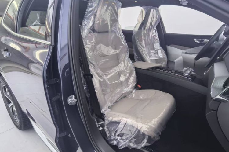 Used Volvo XC60 2026 B5 4x4 Smart Luxury Edition
