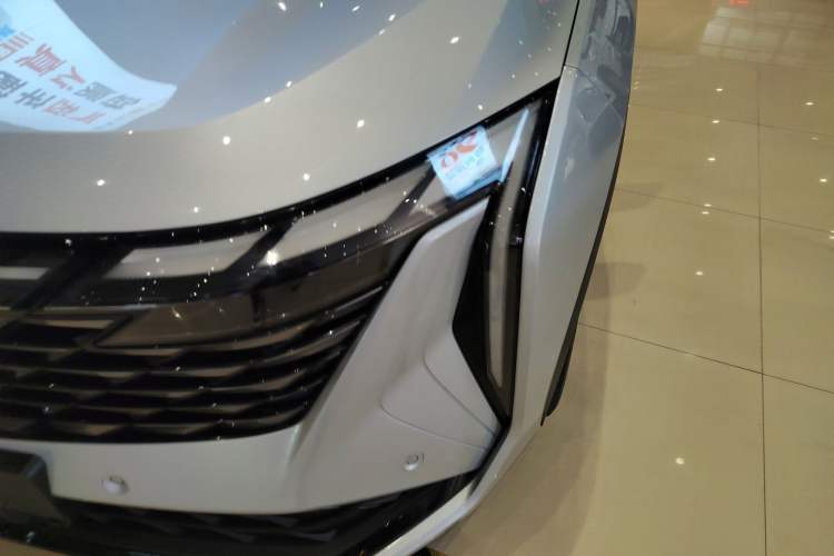 Used Geely Auto FX11 2023 2.0TD DCT Prestige Edition
