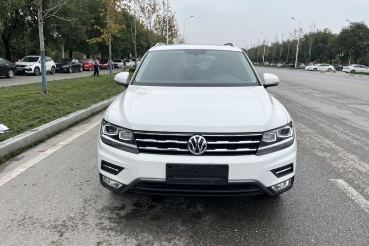 Used Volkswagen Tiguan L 2019 330TSI Automatic Two-Wheel Drive Panoramic Comfort Edition China V Standard
