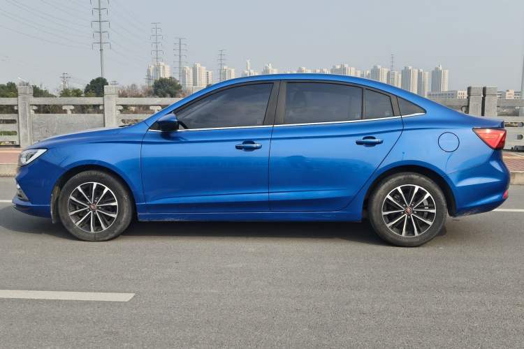 Used Roewe i5 2020 1.5L Automatic 4G Connect Luxury Flagship Edition
