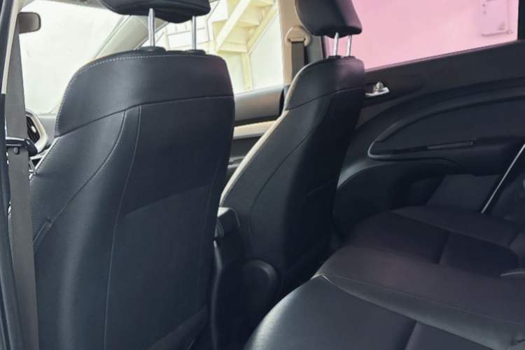 Used Kia kx1 Stonic 2019 1.4L Automatic Fun Edition China VI