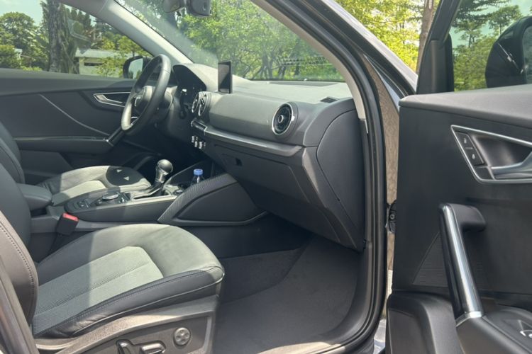 Used Audi Q2L 2021 35 TFSI Fashionable and Elegant Model
