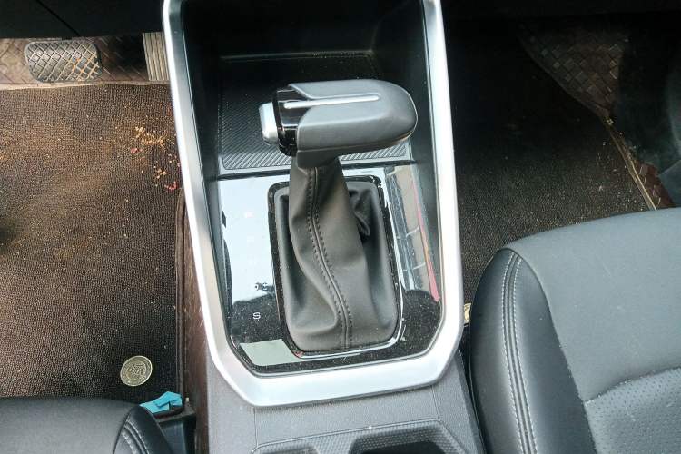 Used Wuling Alvez 2022 1.5L CVT Comfort Edition
