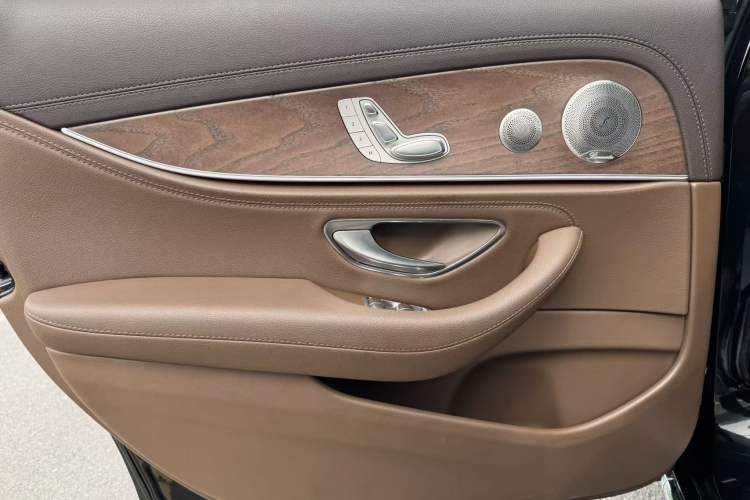 Used Mercedes-Benz E-Class 2022 Updated E 300 L Luxury Edition
